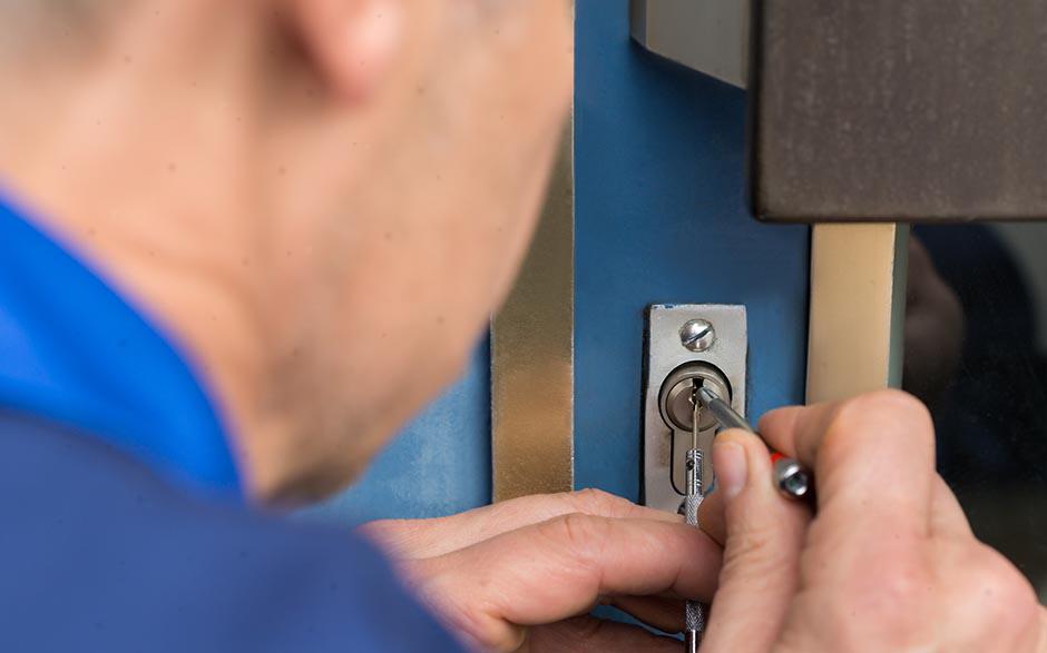 changer serrure porte Paris 6